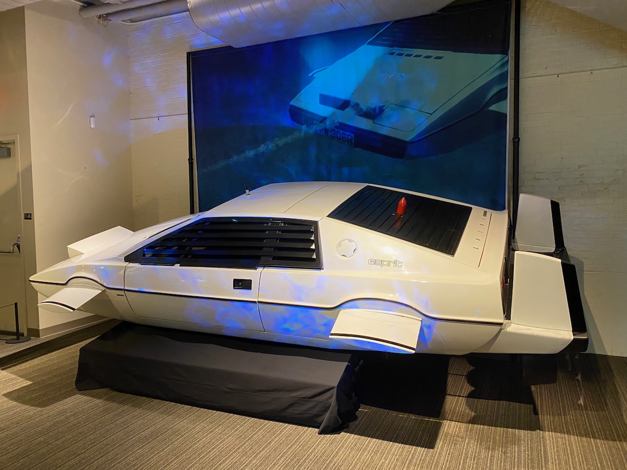 saratoga spa - 1977 lotus esprit