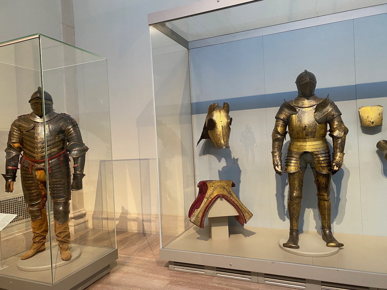 the met - armor of king henry viii 01.jpeg